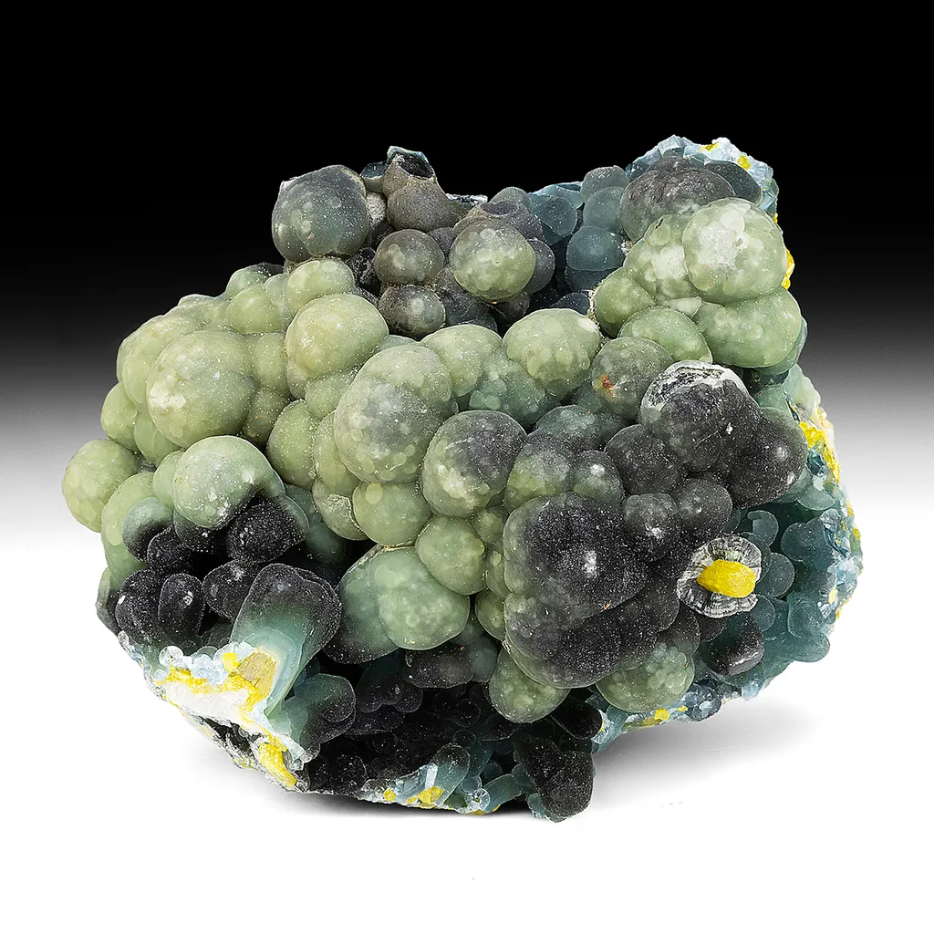 Plumbogummite with Pyromorphite, Quartz image