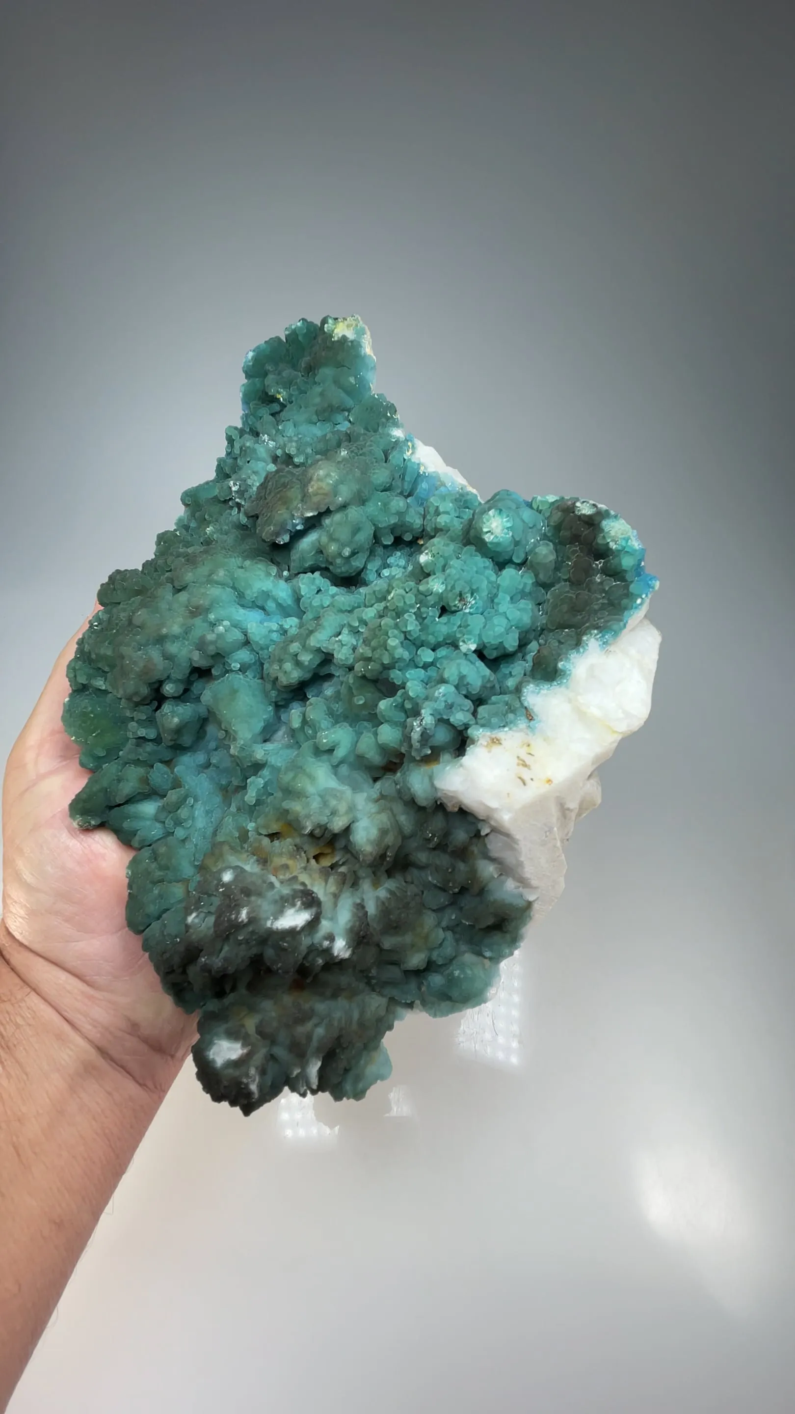 Plumbogummite with Quartz - image 2