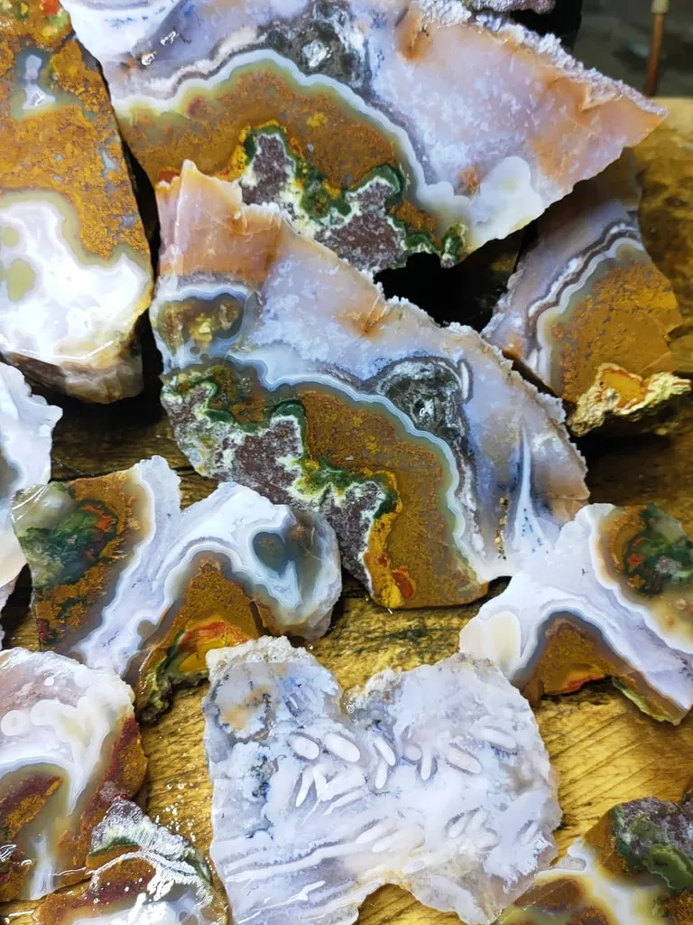 plume agate image