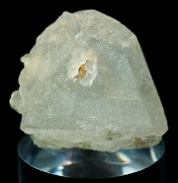 Pollucite image