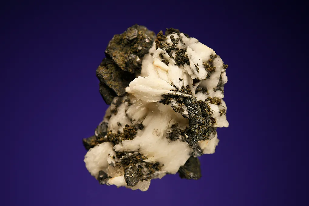 Polybasite on Barite - image 2