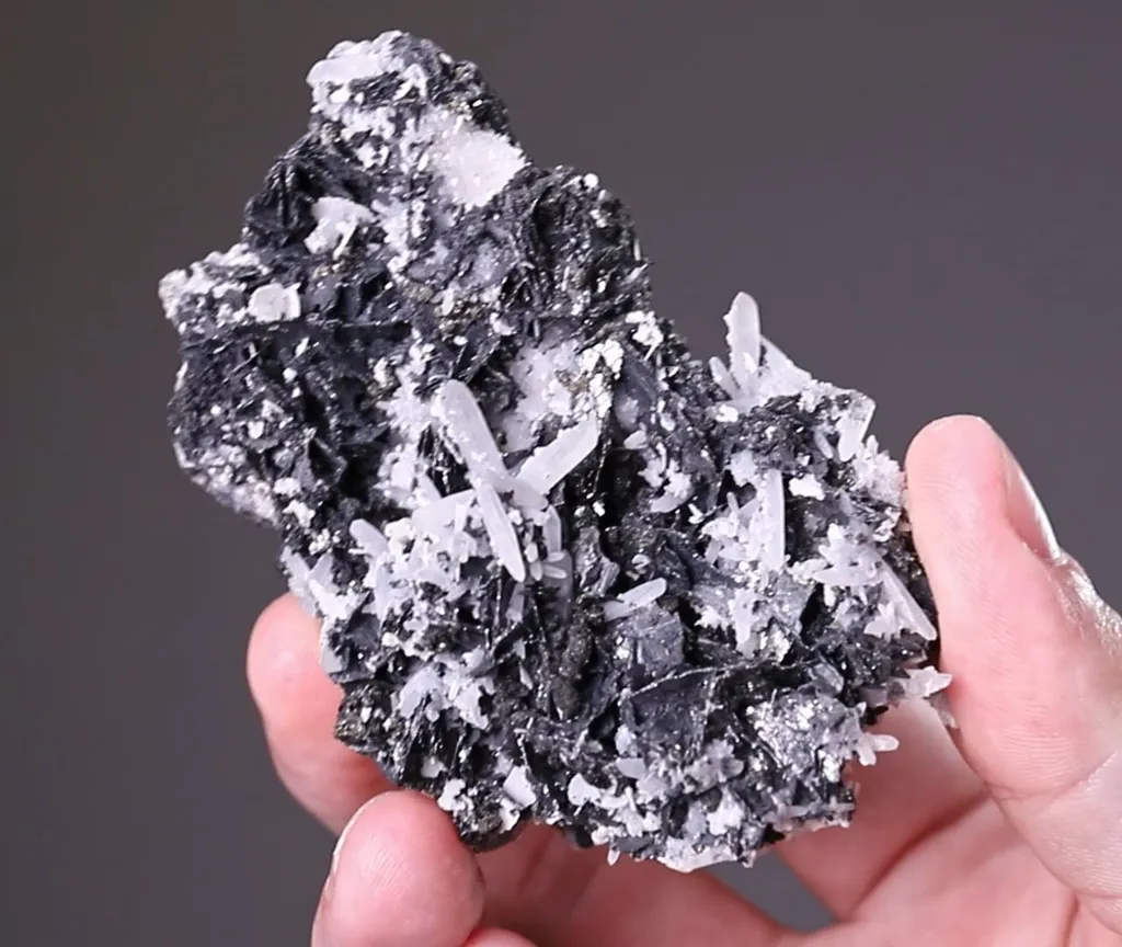 Polybasite with Quartz image