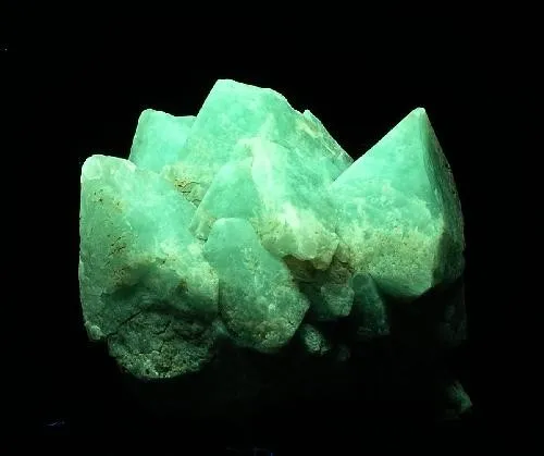Powellite - image 2
