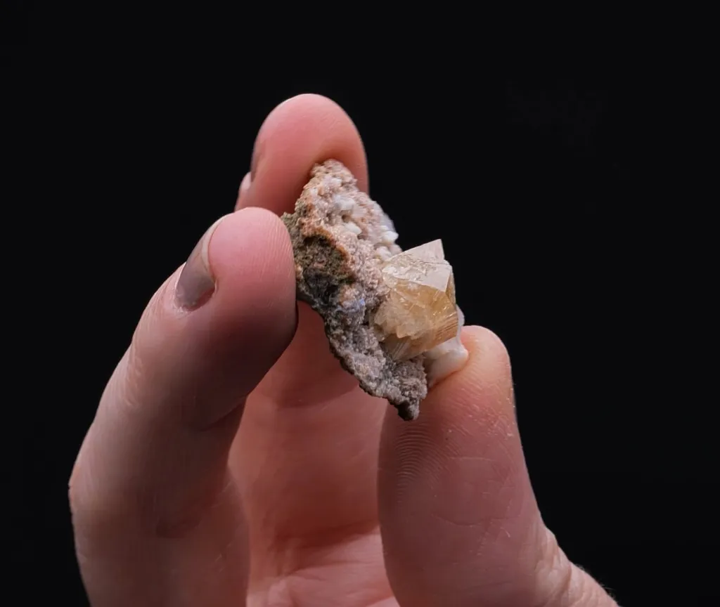 Powellite - image 2