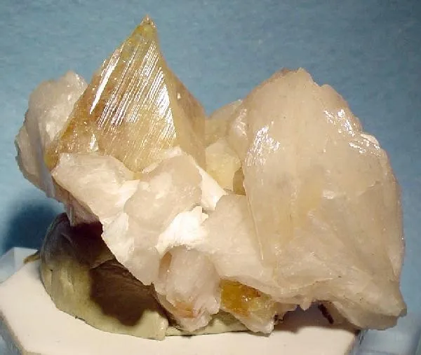 Powellite image