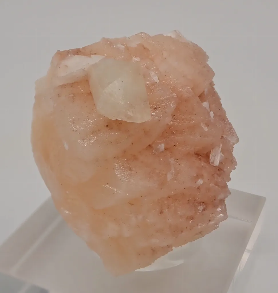 Powellite - image 2