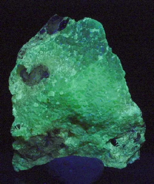 Powellite - image 2