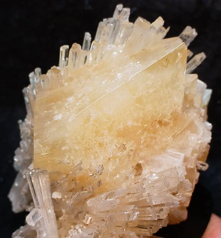 Powellite image