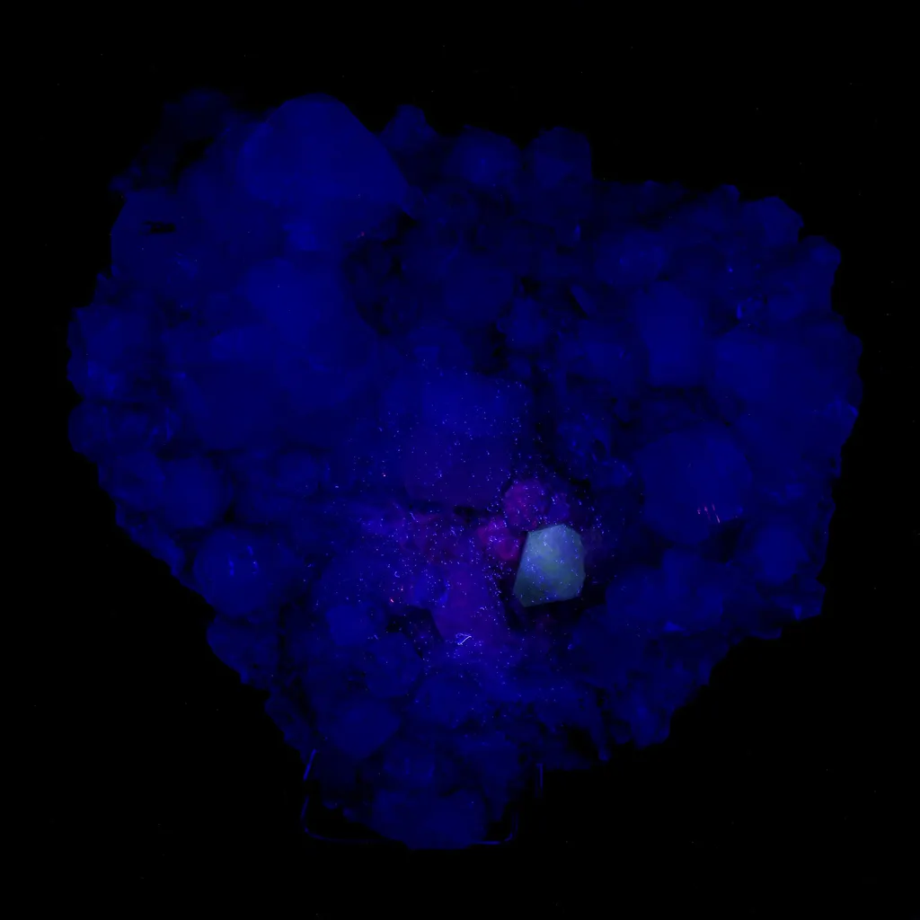 Powellite Fluorescent on Apophyllite Natural Mineral Specimen - image 9