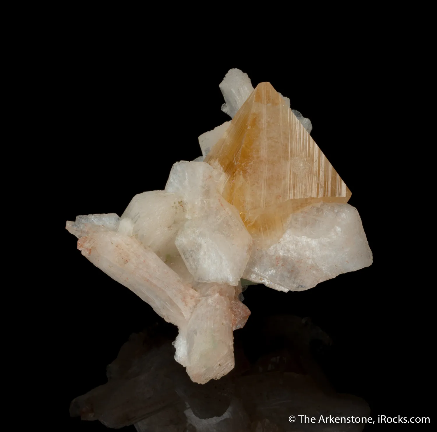 Powellite on Stilbite - image 1