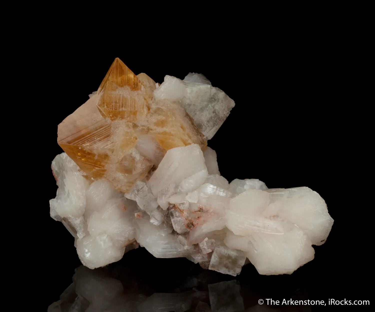 Powellite on Stilbite - image 4