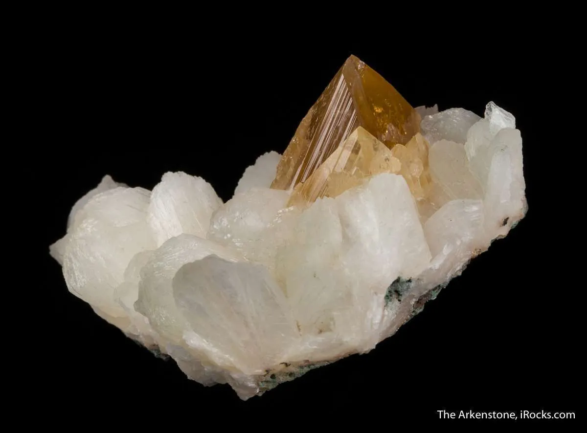 Powellite on Stilbite - image 6