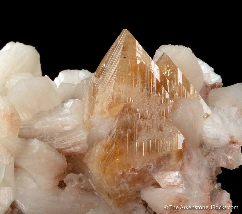 Powellite on Stilbite - image 1