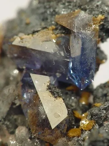 Powellite, Scorodite - image 2