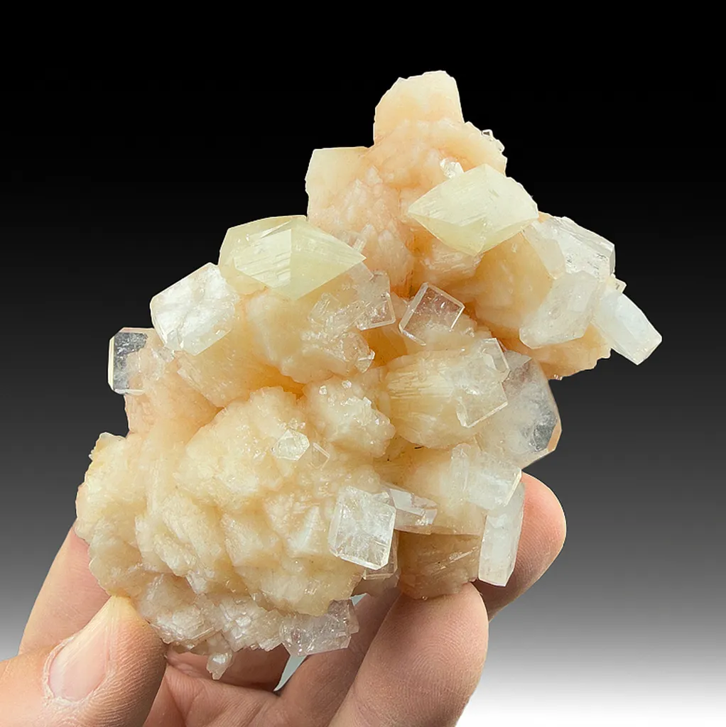 Powellite with Heulandite, Stilbite image