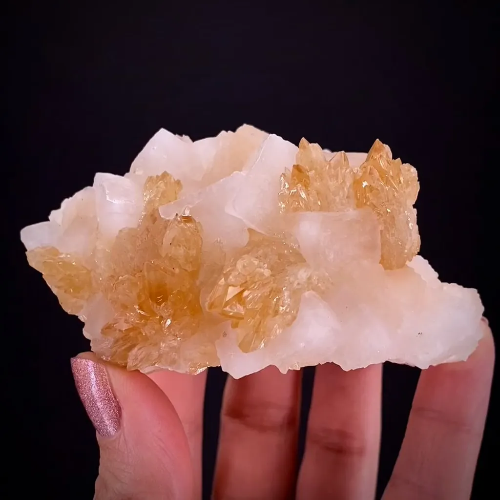 Powellite with Stilbite on Apophyllite image