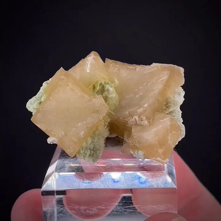 Prehnite - image 1