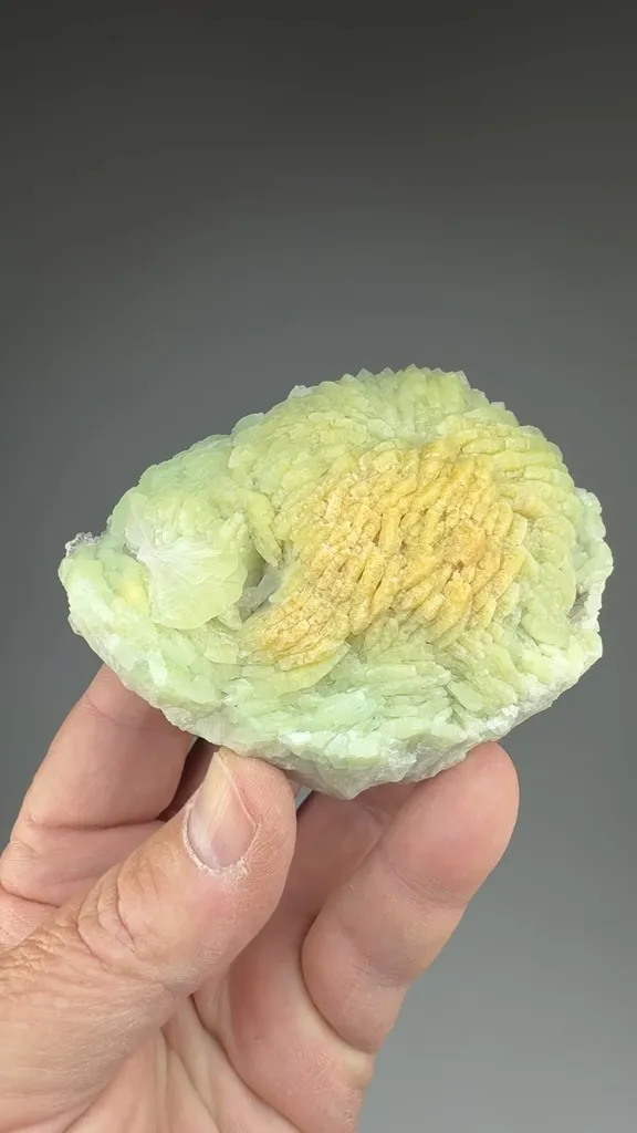 Prehnite - image 2