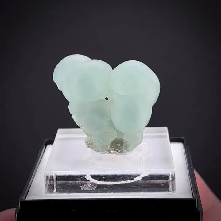 Prehnite image
