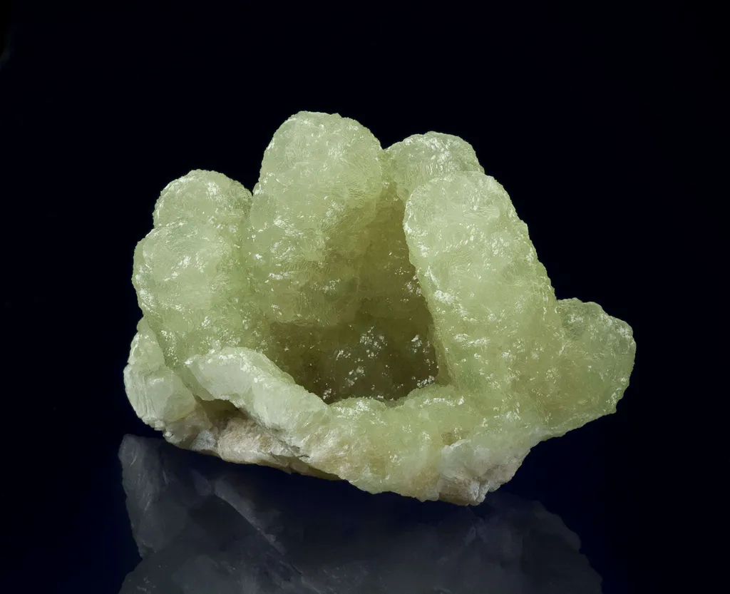 Prehnite Cast After Anhydrite - image 3