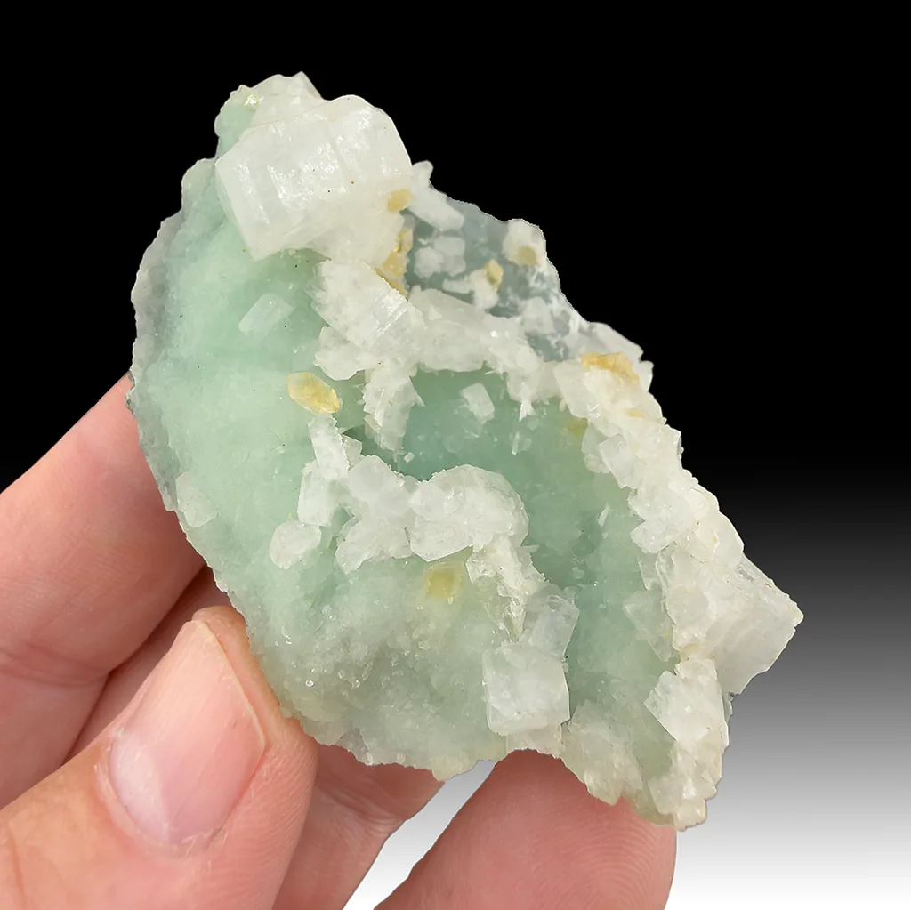 Prehnite - image 1