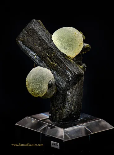 Prehnite - Epidote - image 2