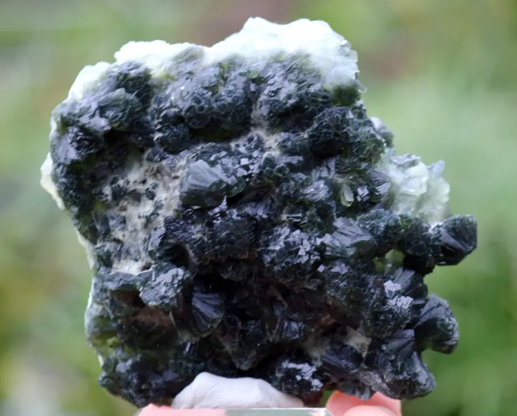 Prehnite & Epidote - 294 grams - Boumalne-Dadès Circle, Tinghir Province, Drâa-Tafilalet, Morocco - image 2