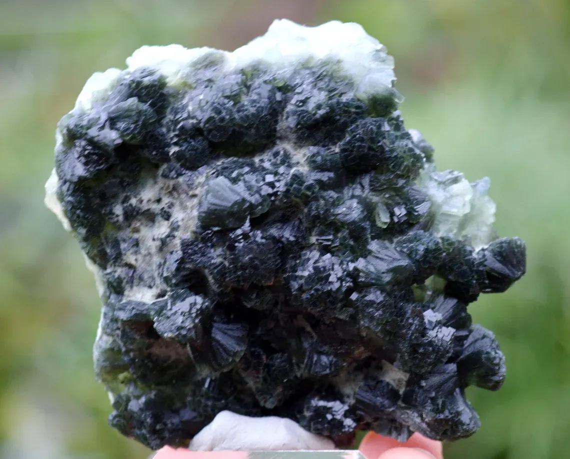 Prehnite & Epidote - 294 grams - Boumalne-Dadès Circle, Tinghir Province, Drâa-Tafilalet, Morocco - image 2