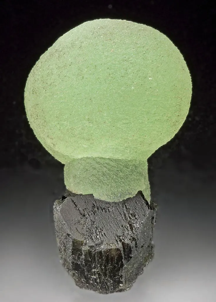 Prehnite, Epidote image