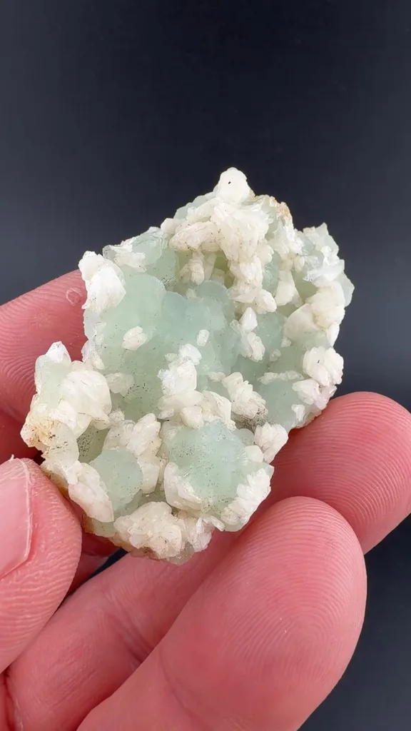 Prehnite from Prospect Park, New Jersey, USA - image 2
