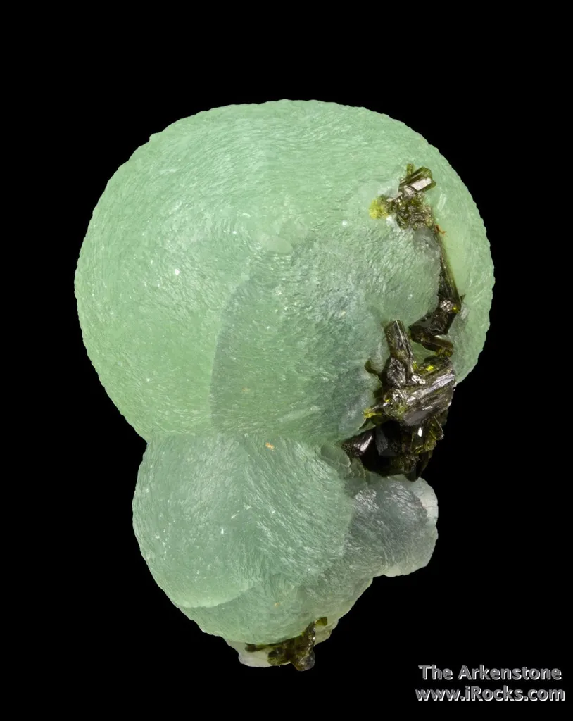 Prehnite on Epidote - image 3