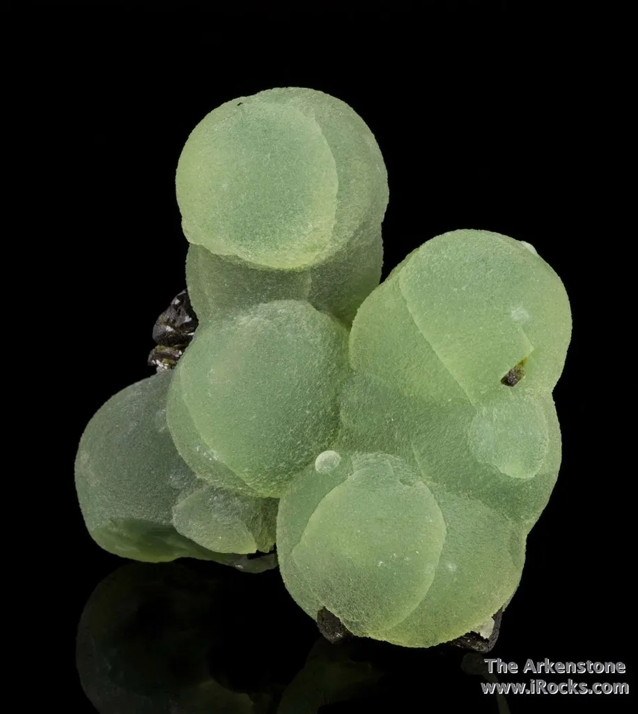 Prehnite on Epidote - image 2