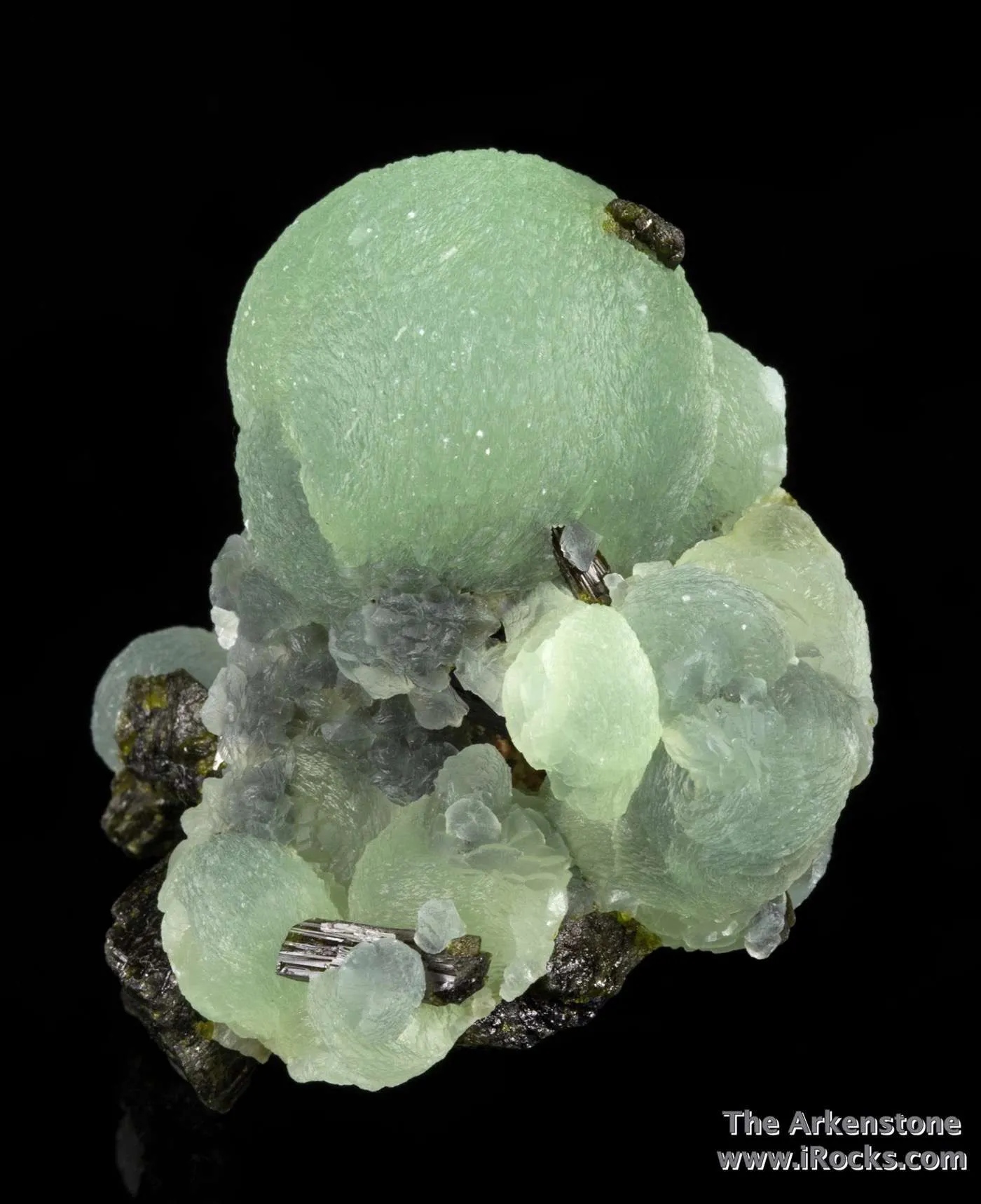 Prehnite on Epidote - image 4