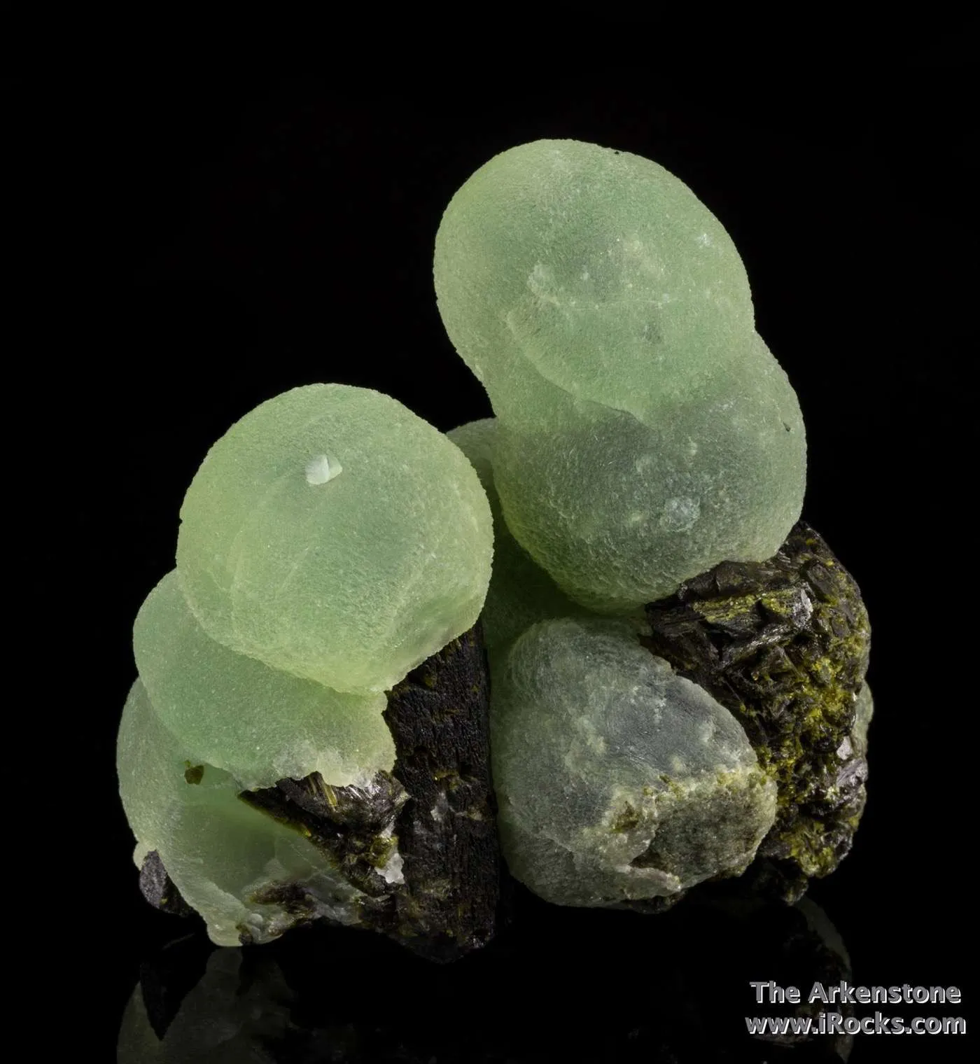 Prehnite on Epidote - image 5