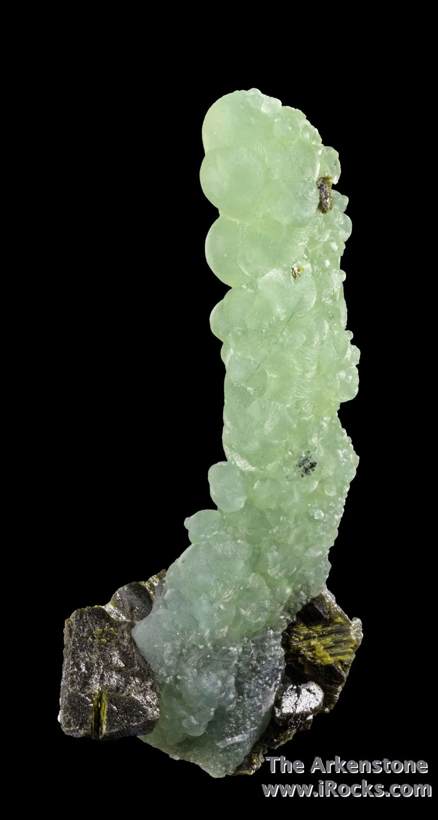 Prehnite on Epidote - image 2