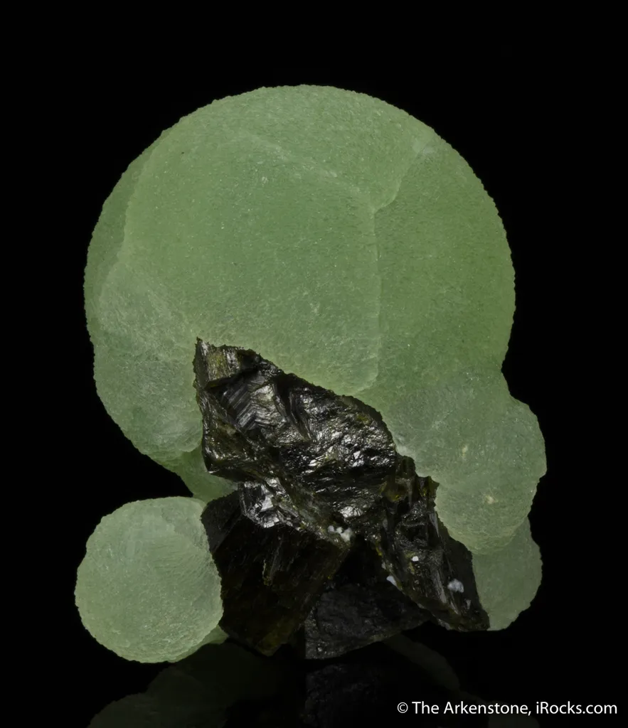 Prehnite on Epidote - image 5