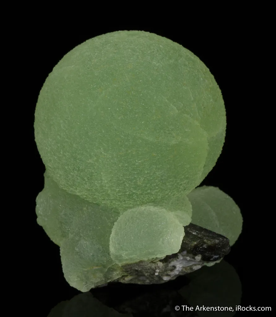 Prehnite on Epidote - image 4