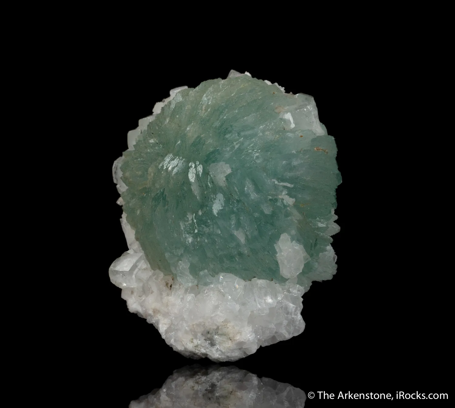 Prehnite on Quartz - image 4