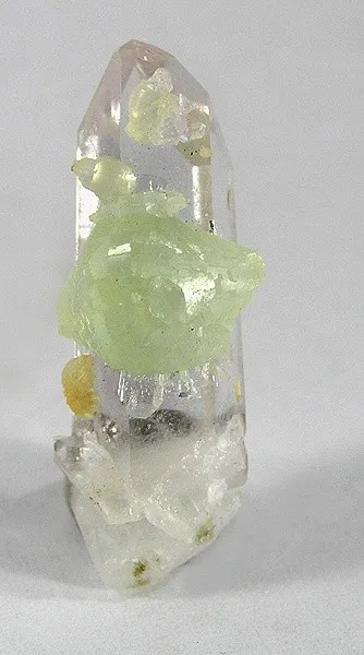 Prehnite, Quartz image