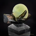 Prehnite sur Epidote - image 1