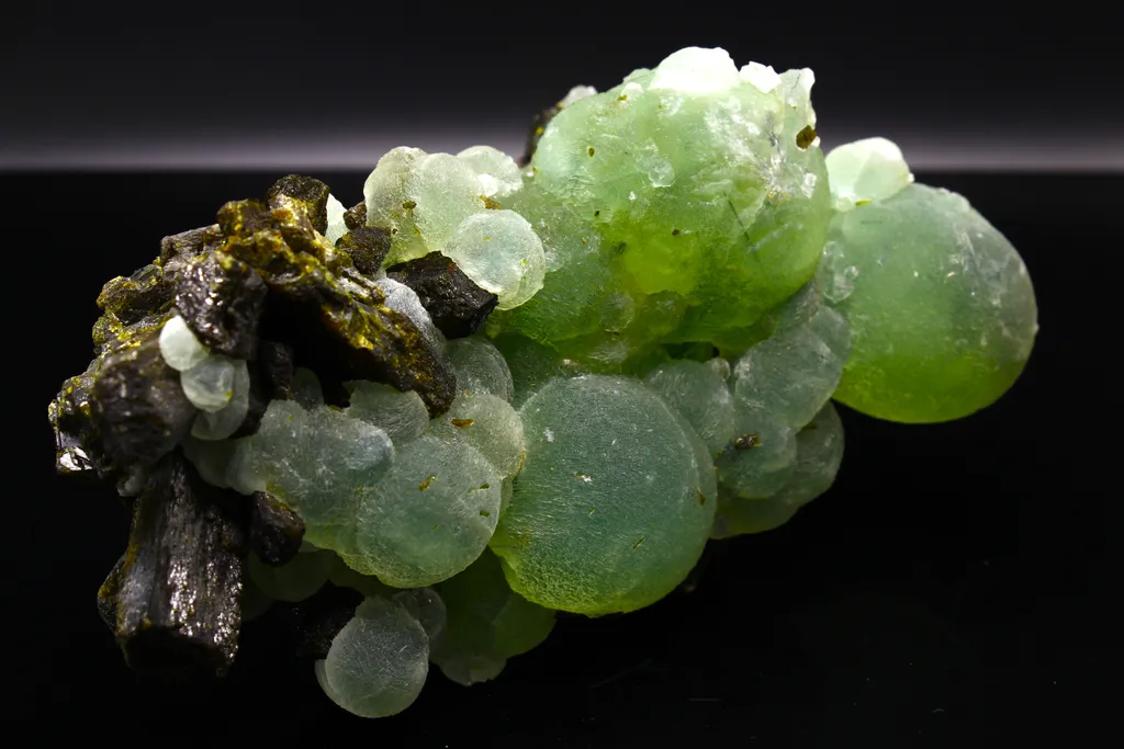 Prehnite with Epidote - image 2