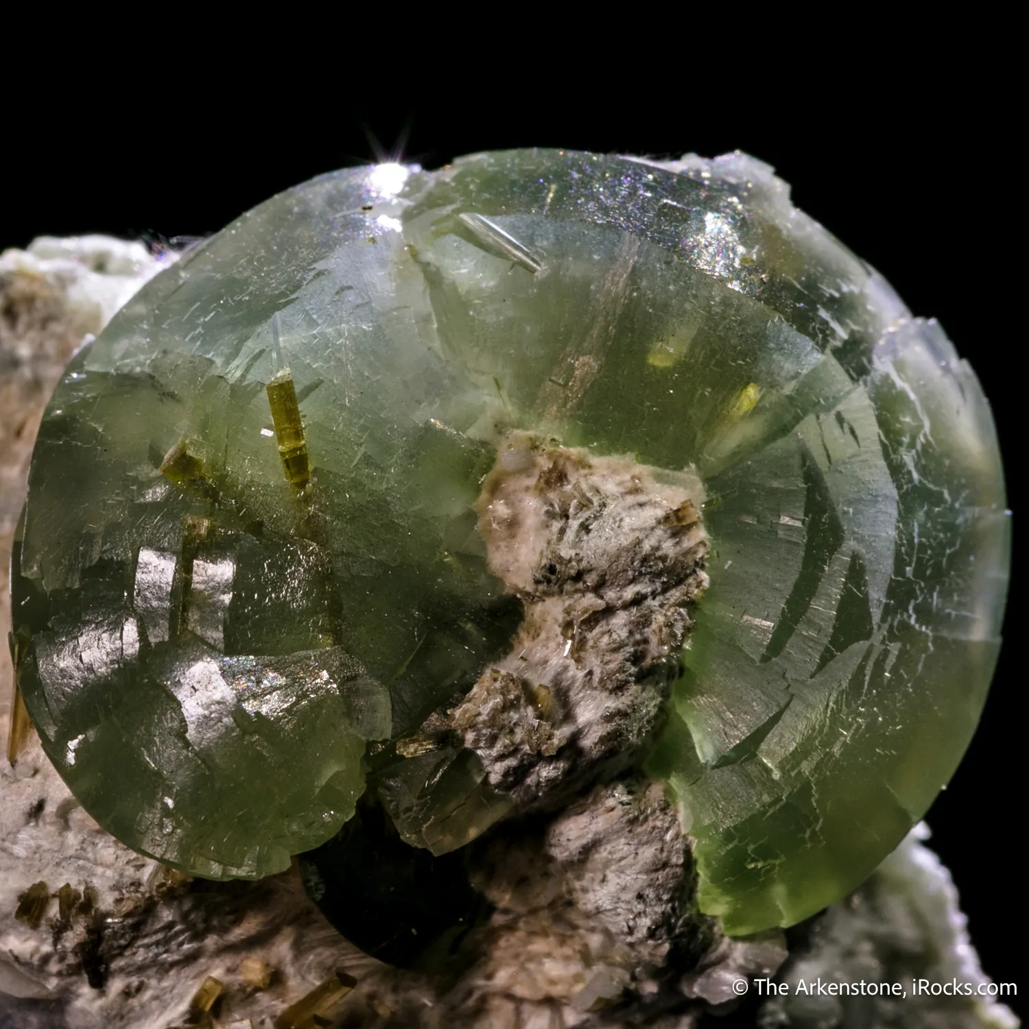 Prehnite with Epidote inclusions - image 5