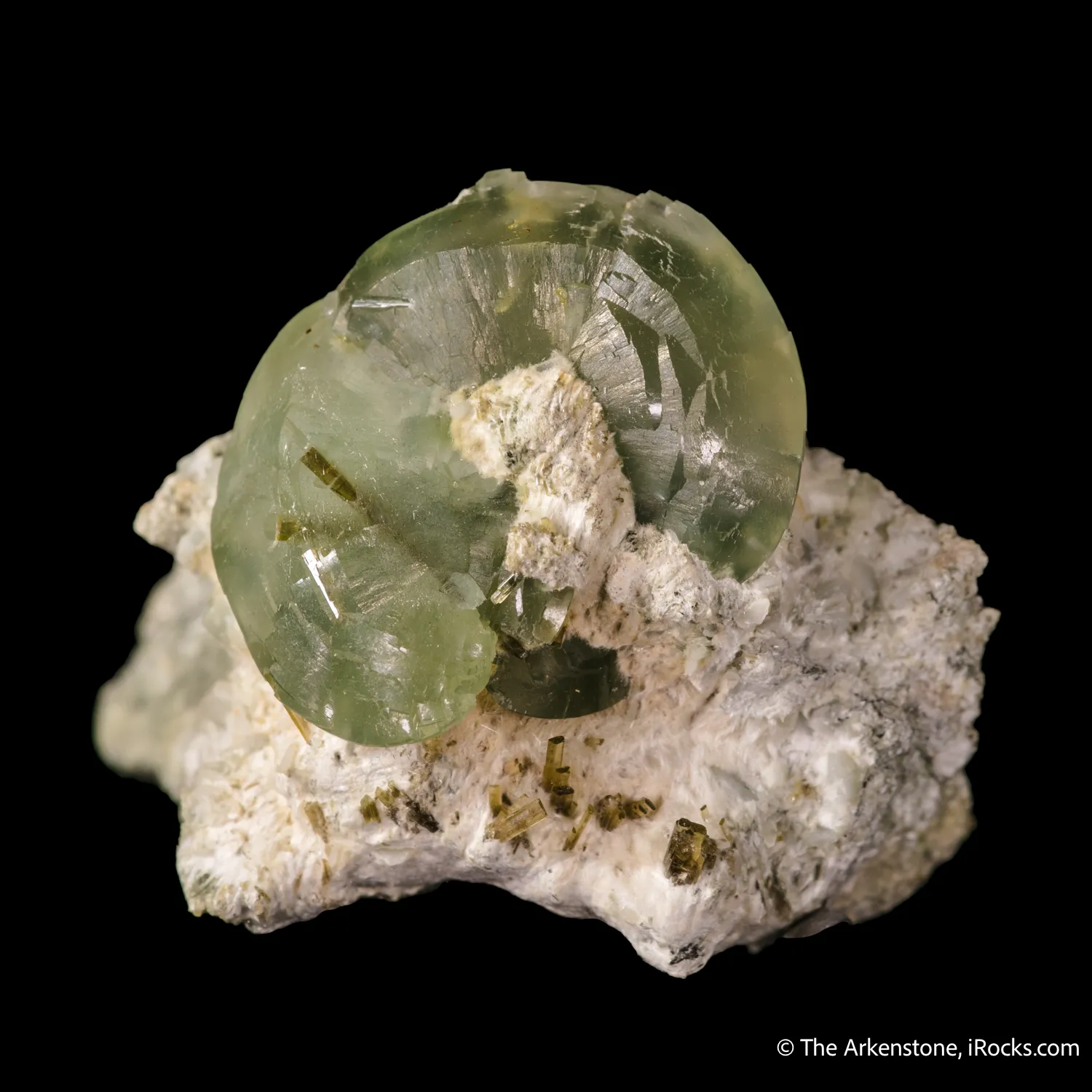 Prehnite with Epidote inclusions - image 4