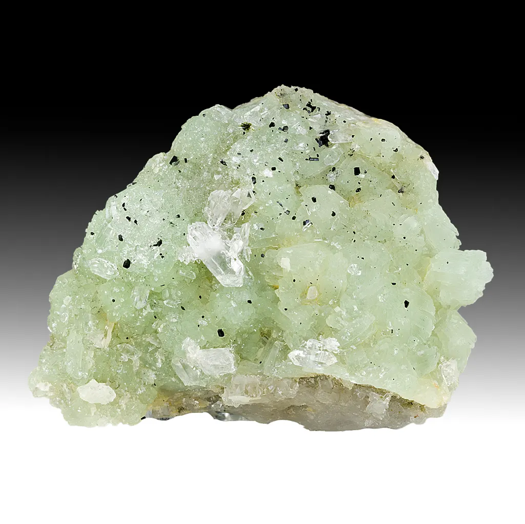 Prehnite with Quartz, Babingtonite image