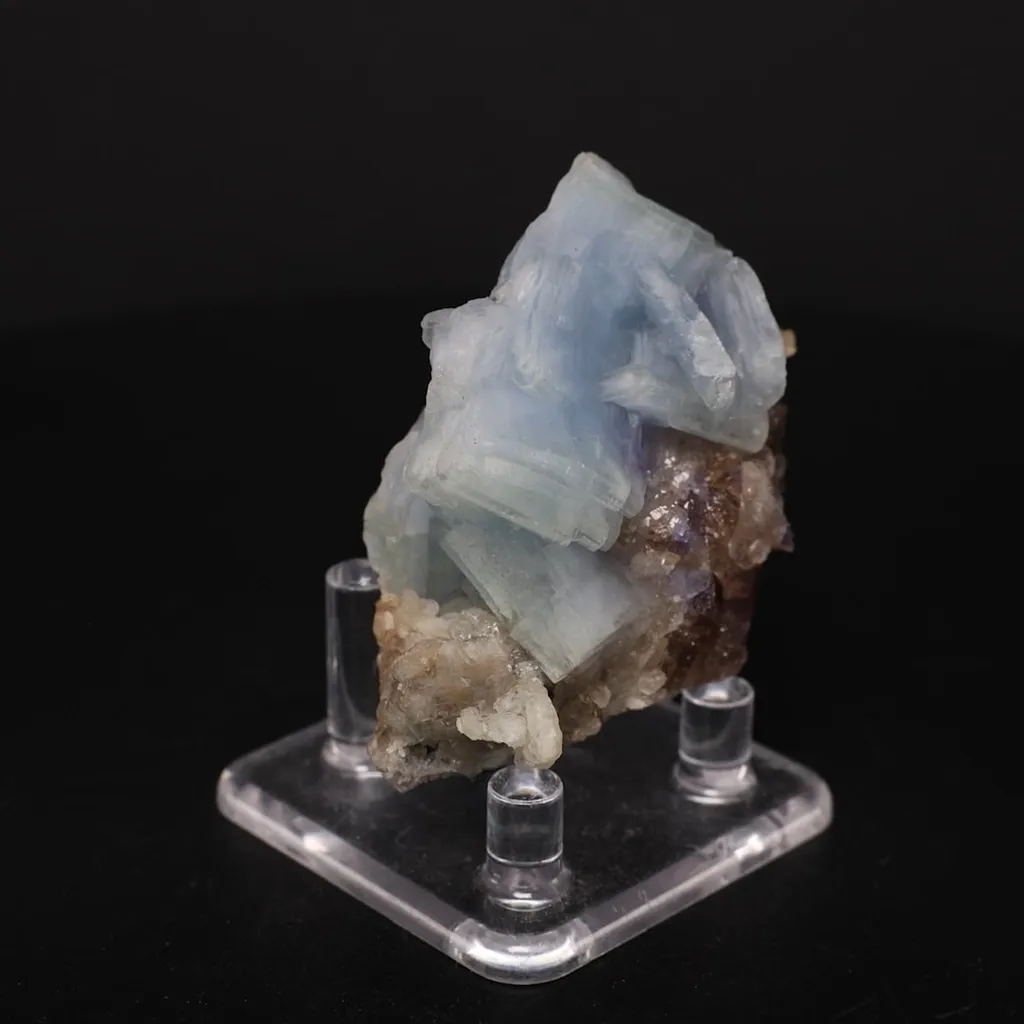 Prehnite Zoisite v. Tanzanite - image 2