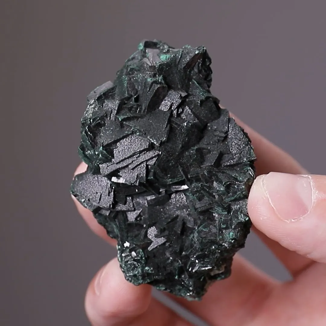 Primary Malachite crystal - image 2