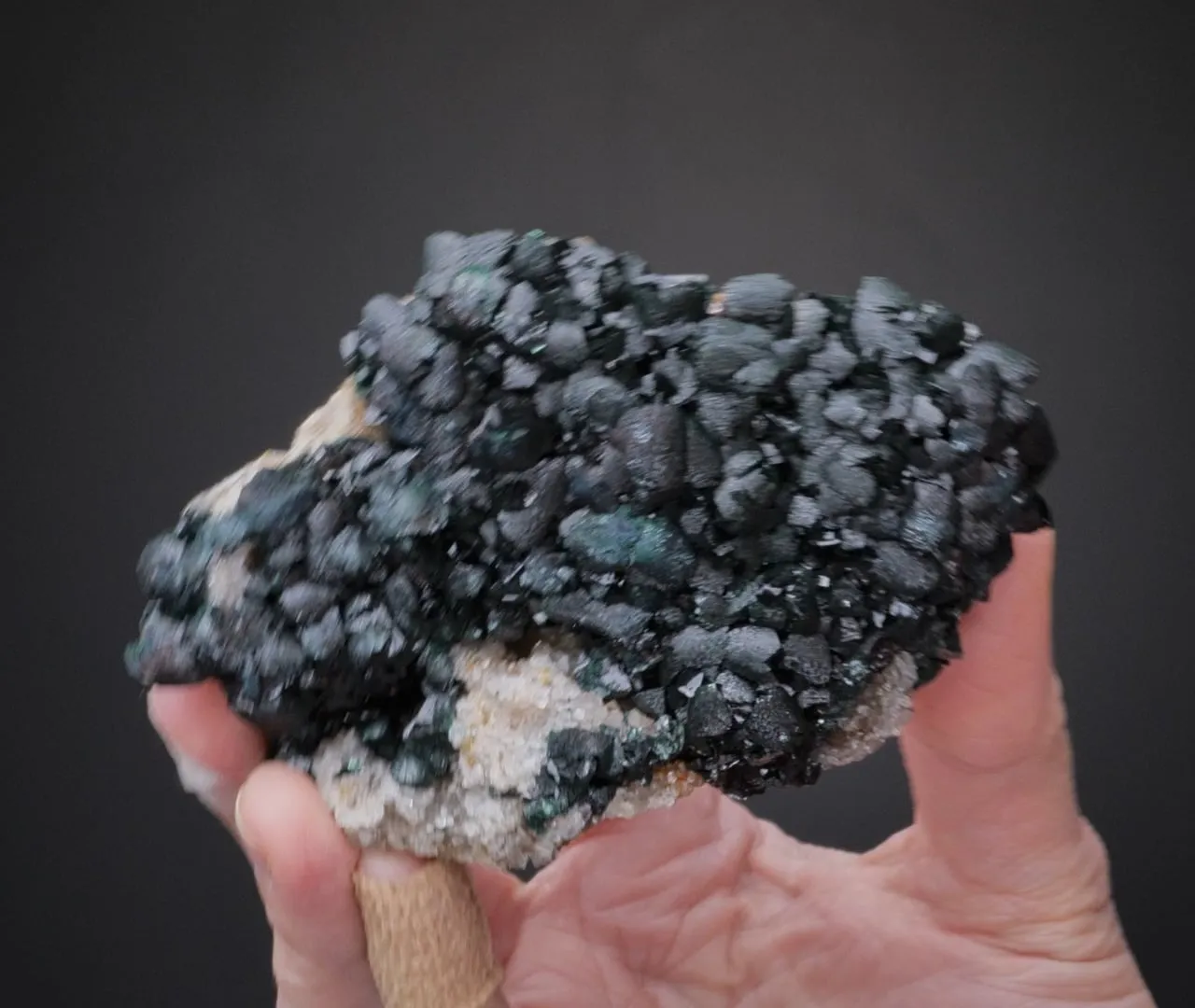 Primary Malachite on Quartz - image 2