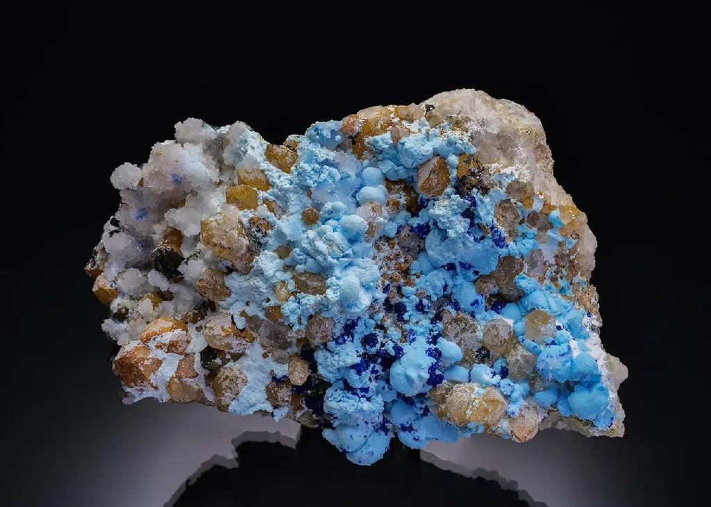 PROSOPITE with Creedite and Azurite on Quartz image
