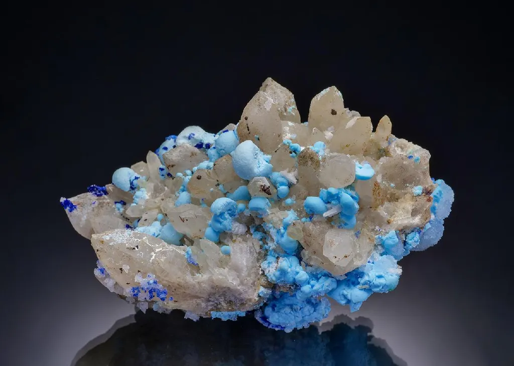 PROSOPITE with Creedite Azurite on Quartz image