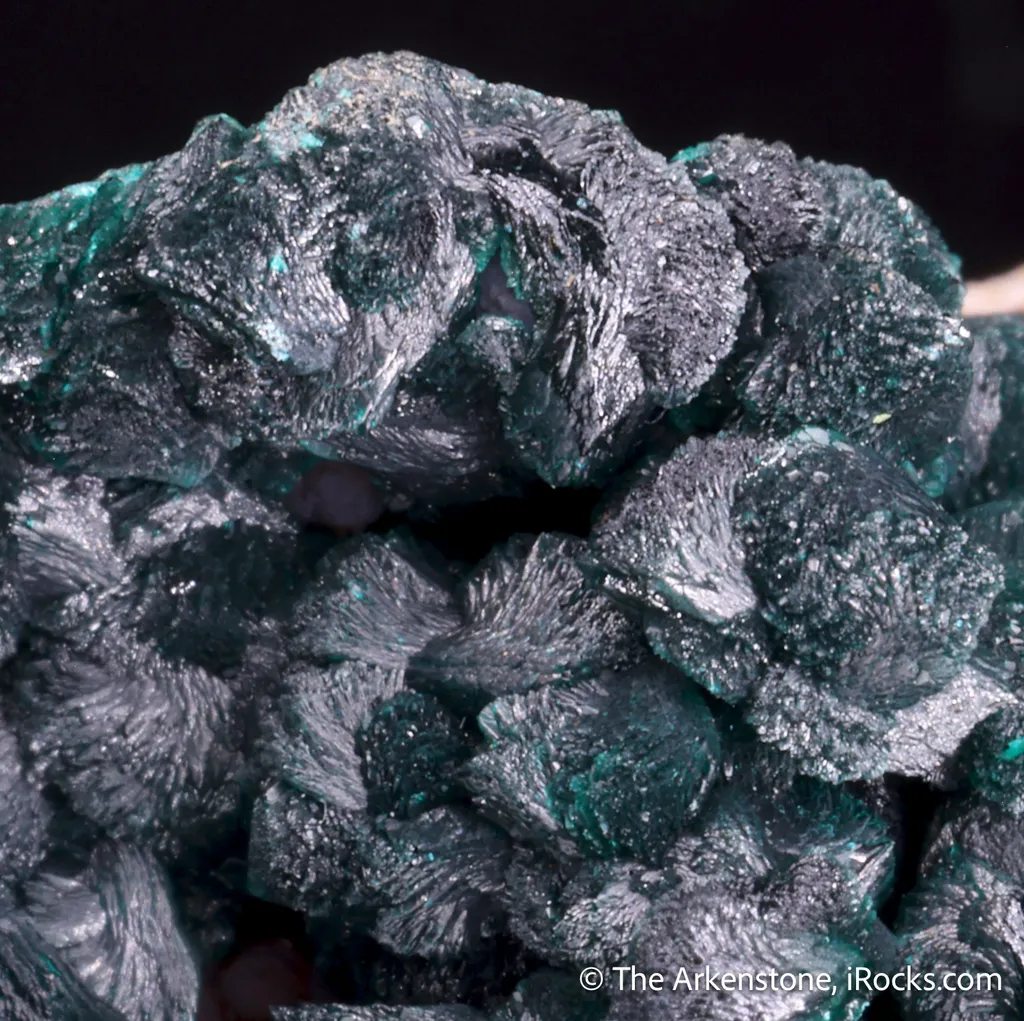 Pseudomalachite (TL) with Baryte and Chalcedony - image 3